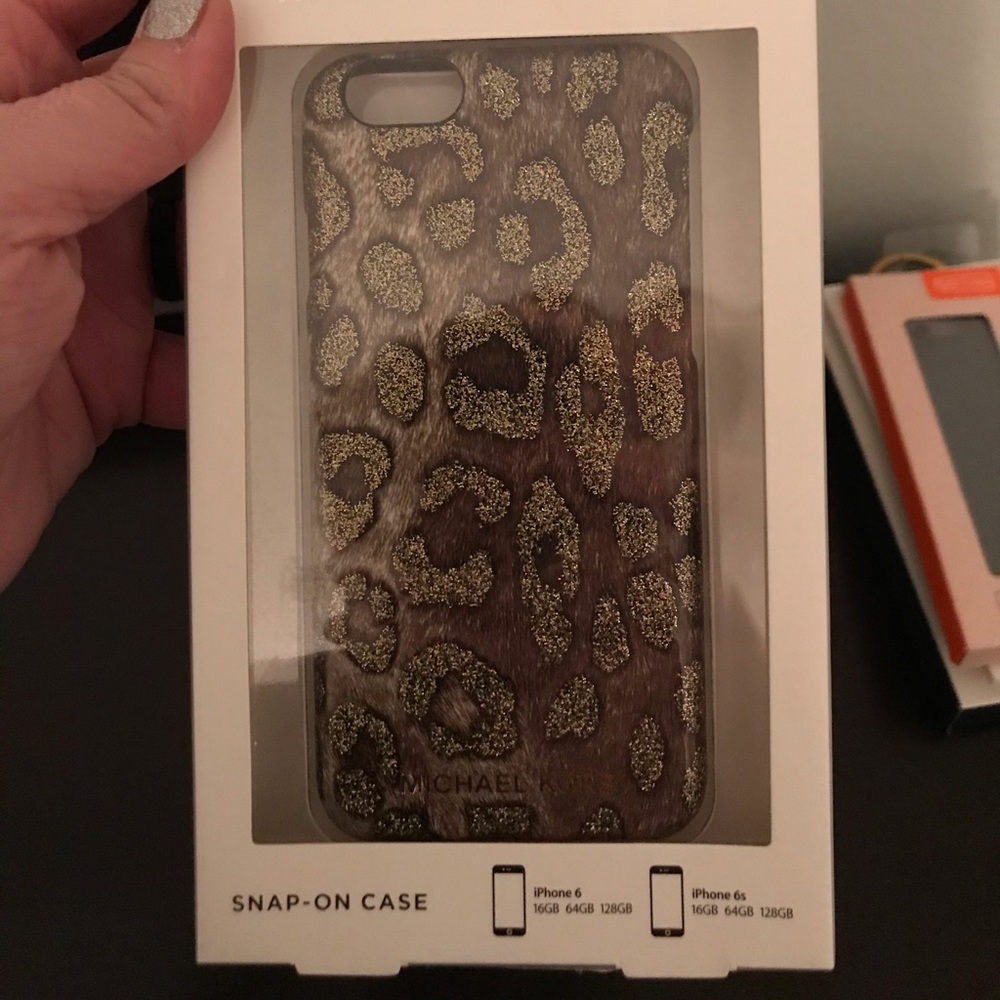 Michael Kors leopard print case
